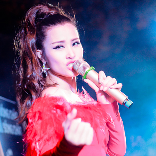 Phố Trà chanh nóng rực cùng mini concert Chất