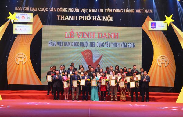 Halico đón danh hiệu “Top 30 hàng Việt Nam được người tiêu dùng yêu thích năm 2016”